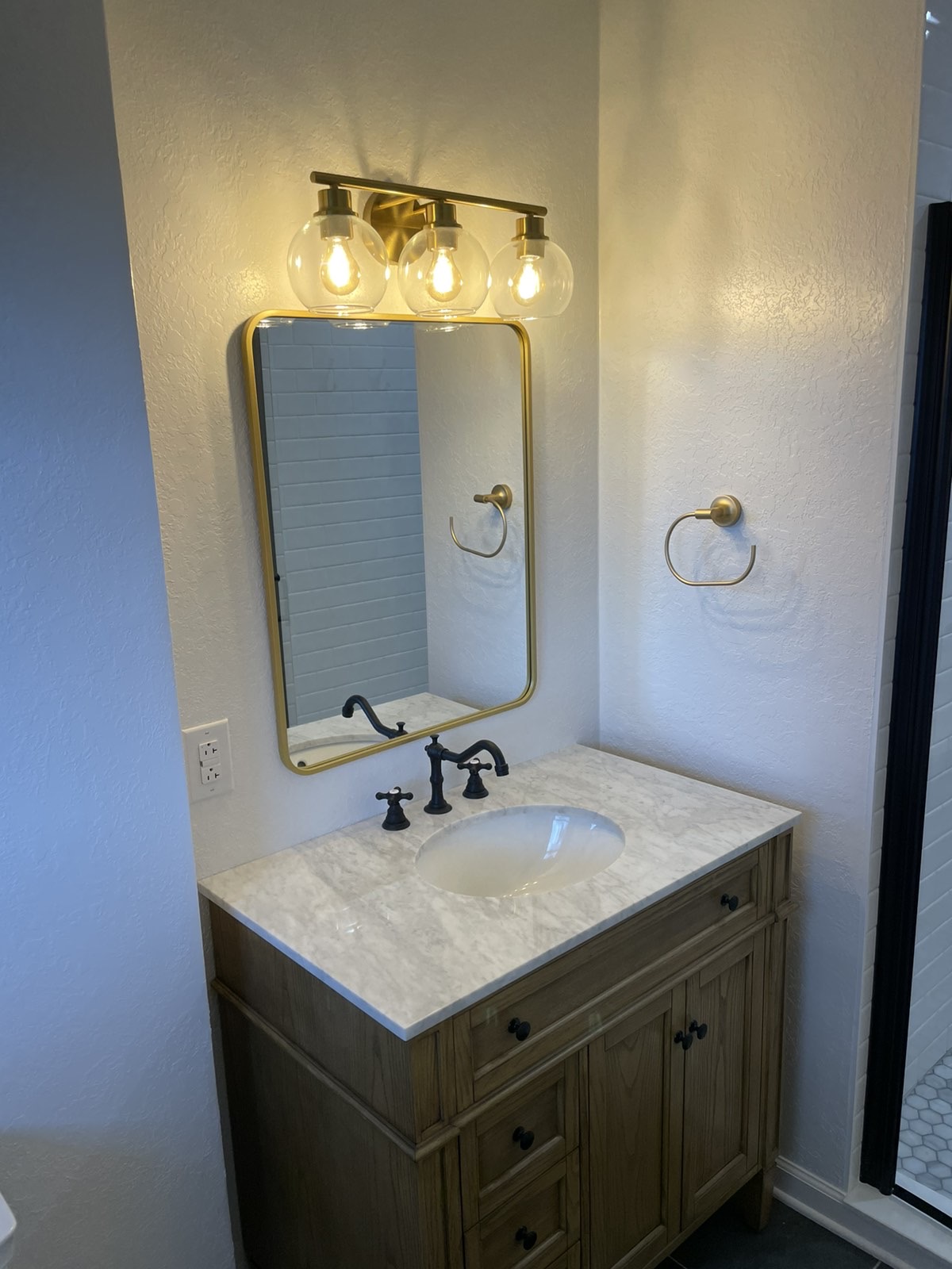 REMODELING T.V.M. LLC
